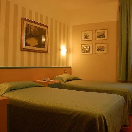 Hotel Belie San Martino di Lupari Habitación foto